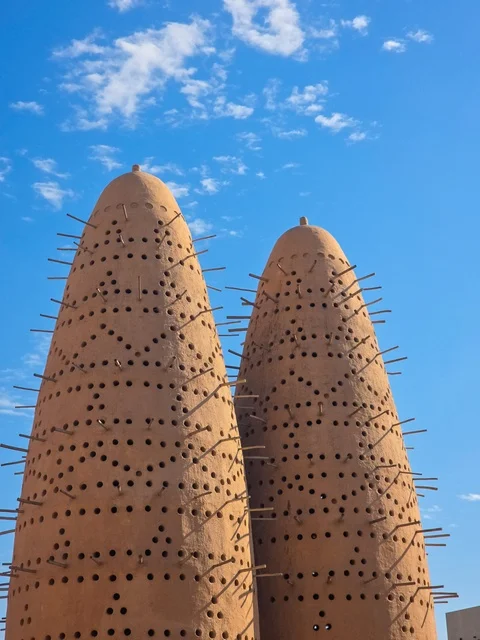 أبراج الحمام التقليدية في قرية كتارا الثقافية بقطر