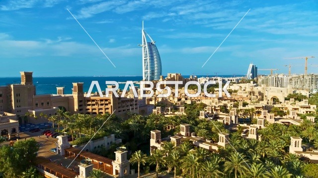 إطلالة فندق برج العرب من مدينة جميرا دبي