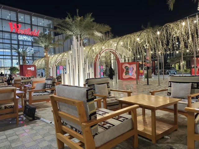 Westfield Mall Dammam Outdoor Seating and Winter Lights