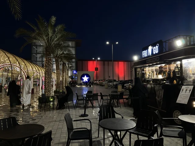 Westfield Mall Dammam Night Outdoor Dining and Food Truck