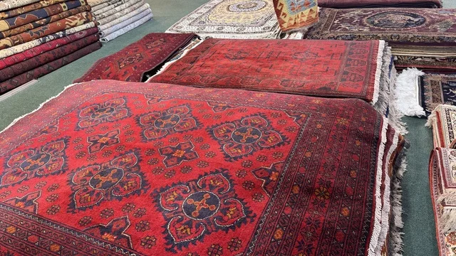 سجاد شرقي تقليدي في معرض جدة للمنتجات