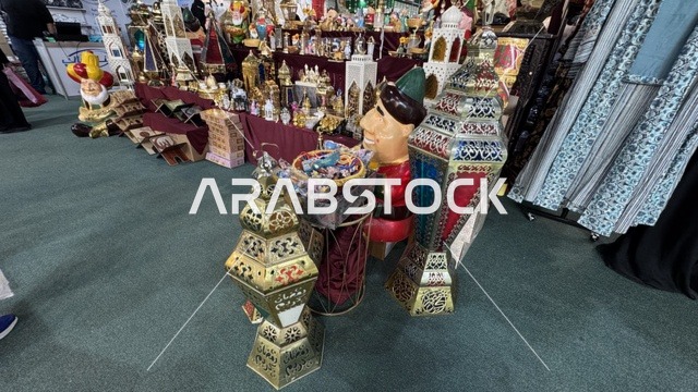 فوانيس رمضان في معرض المنتجات الاستهلاكية بجدة