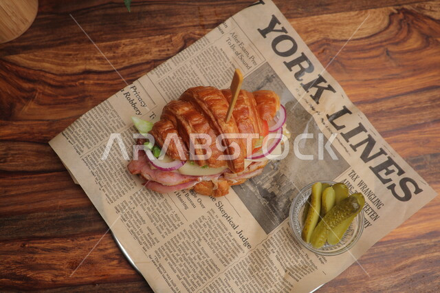 صورة لوجبة فطور عربي ، معجنات و مخبوزرات عربية ، وصفات و أطباق طعام ، مأكولات و وجبات صحية ، مطاعم عربية خليجية سعودية