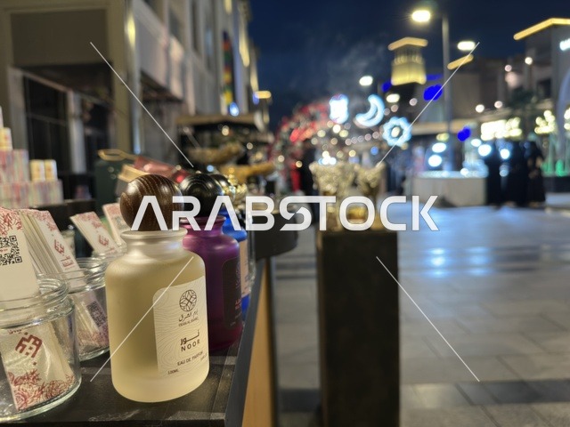 عرض عطور في معرض وهج فيلاجيو الخبر