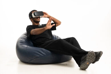 Saudi Man Using Virtual Reality Headset in Studio