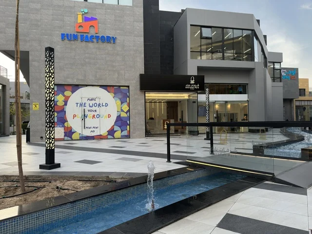 مجمع شرفات بارك الخبر والمباني التجارية الحديثة