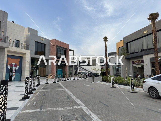 شرفات بارك الخبر والمباني التجارية الحديثة نهارا