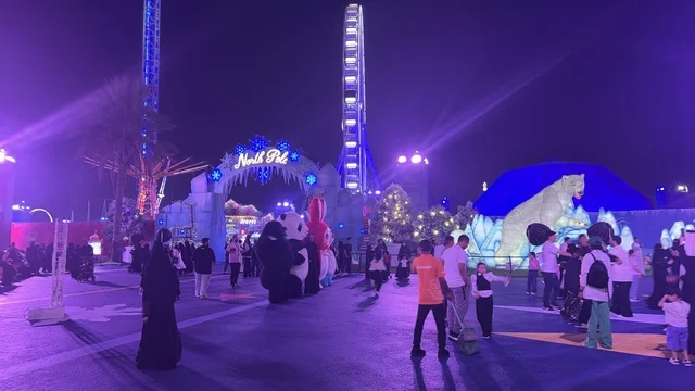 فعاليات وينتر وندرلاند منطقة القطب الشمالي بجدة ليلاً