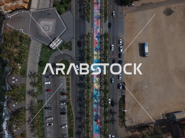 منظر جوي لكورنيش جدة ومسار الدراجات الملون