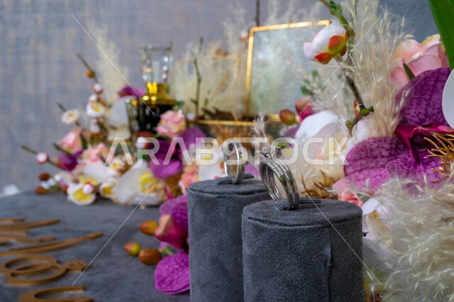 صورة لخواتم الخطوبة  ، دبلة العروسين ، شبكة عروس ، اكسسوار الخطوبة ، اعراس ومناسبات