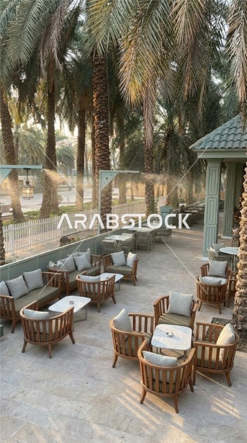 جلسات خارجية فاخرة في واحة النخيل بالمدينة المنورة