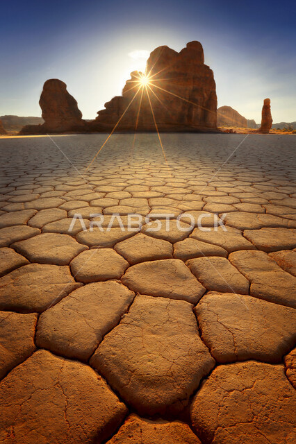 صورة إبداعية لصخرة الفيل في العلا بالمملكة العربية السعودية، جمال التكوينات الصخرية الطبيعية، صخرة الفيل في العلا، بلدة العلا القديمة، المعالم التاريخية الأثرية السياحية في السعودية، السياحة في السعودية