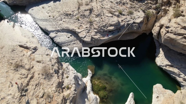 وادي شاب عمان مياه زمردية منظر جوي
