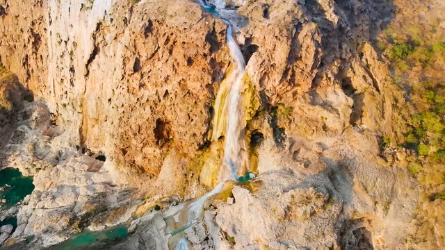 شلال وادي دربات صلالة جبال ظفار منظر جوي