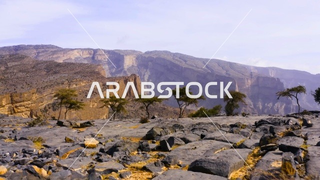 إطلالة قمة جبل شمس وجراند كانيون في سلطنة عمان