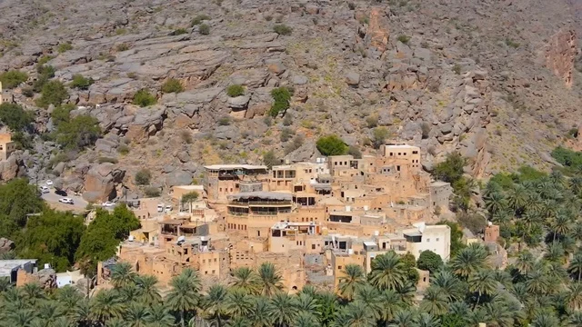 قرية مسفاة العبريين التاريخية في جبال عُمان