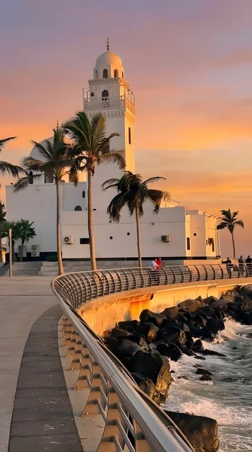 مسجد الجزيرة الابيض على ساحل مدينة جده, الواجهه البحريه للبحر الاحمر, معالم ومدن سياحيه, خلفية غروب الشمس مسجد الجزيرة الابيض على ساحل مدينة جده, الواجهه البحريه للبحر الاحمر, معالم ومدن سياحيه, خلفية غروب الشمس
