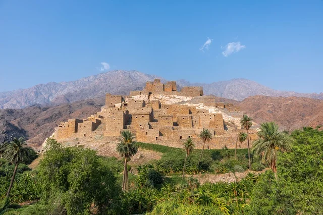 قرية ذي عين التراثية في الباحة بالمملكة العربية السعودية