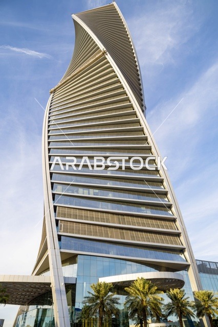 برج المجدول في الرياض ناطحة سحاب حديثة بتصميم ملتوي