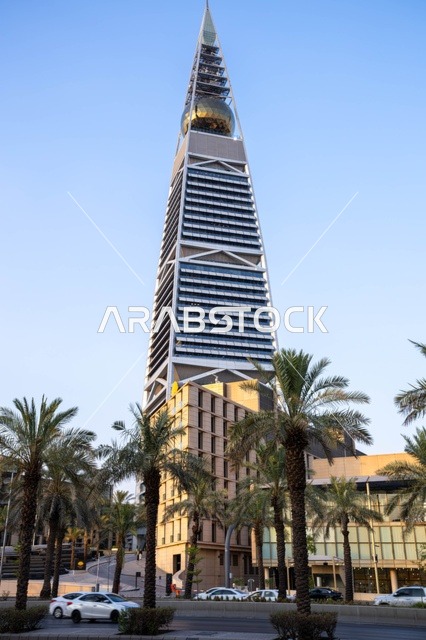 برج الفيصلية الرياض ناطحة سحاب ومعلم معماري