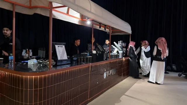 ركن قهوة حديث في فعالية لمتنا بظهران إكسبو