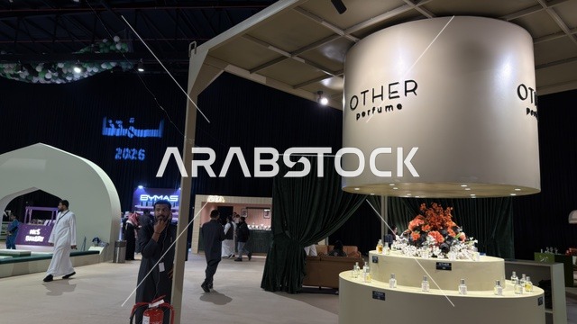 منصة عرض عطور في معرض إكسبو الظهران بالمملكة العربية السعودية