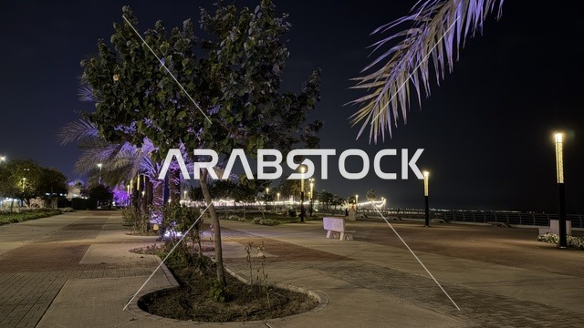 واجهة الدمام البحرية وممشى الكورنيش ليلاً