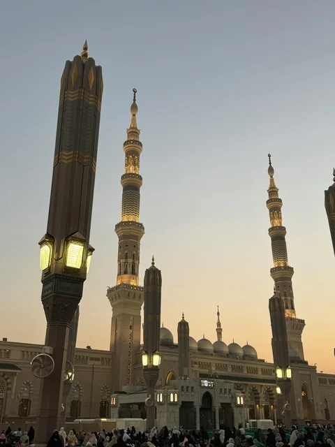Masjid an-Nabawi Medina Saudi Arabia at Sunset