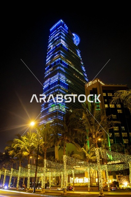 كورنيش برج جدة وفندق ذا فينو ليلاً