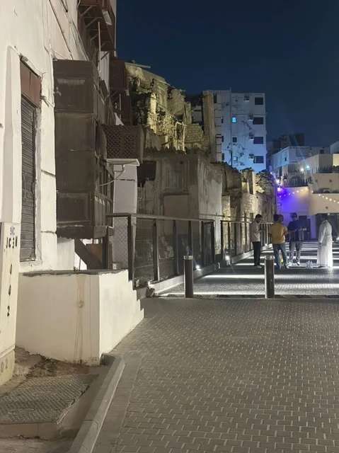 منطقة جدة التاريخية البلد في الليل