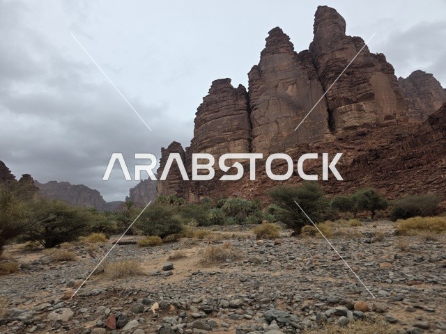 جبال تبوك التكوينات الصخرية الرملية في السعودية