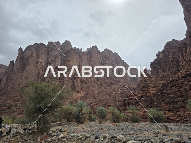 جبال تبوك السعودية وتكوينات الحجر الرملي