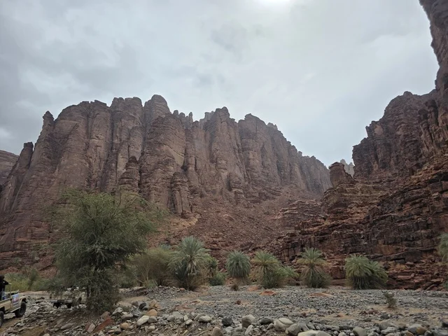 جبال تبوك السعودية وتكوينات الحجر الرملي