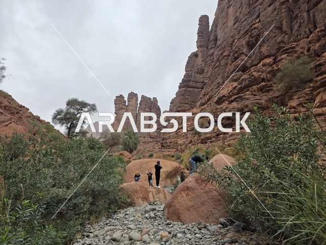 جبال تبوك السعودية تضاريس وادي الحجر الرملي
