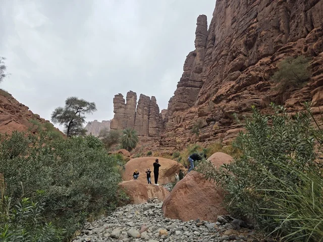 جبال تبوك السعودية تضاريس وادي الحجر الرملي