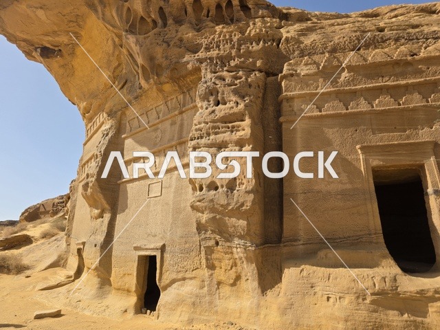 المقابر النبطية القديمة في جبال العلا السعودية