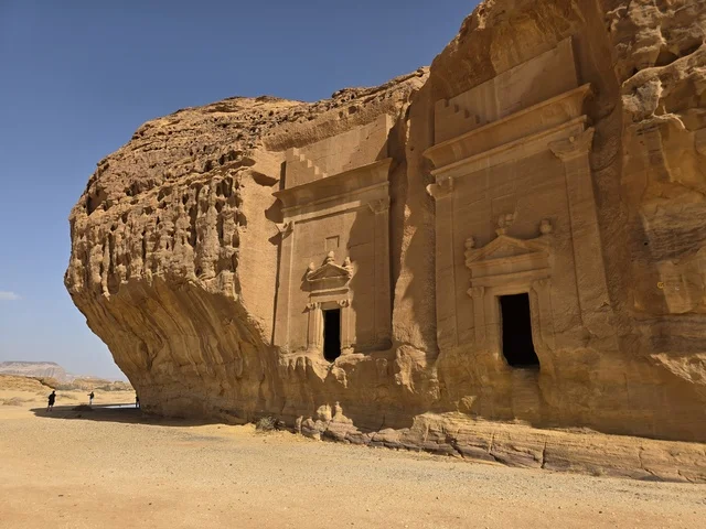 مقابر الأنباط التاريخية في مدائن صالح العلا السعودية