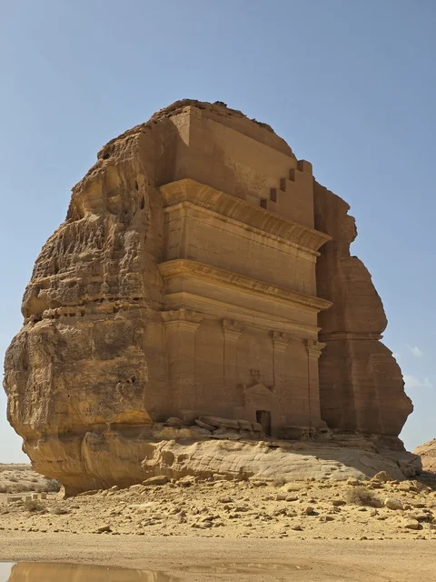قصر الفريد في مدائن صالح الحجر العلا السعودية