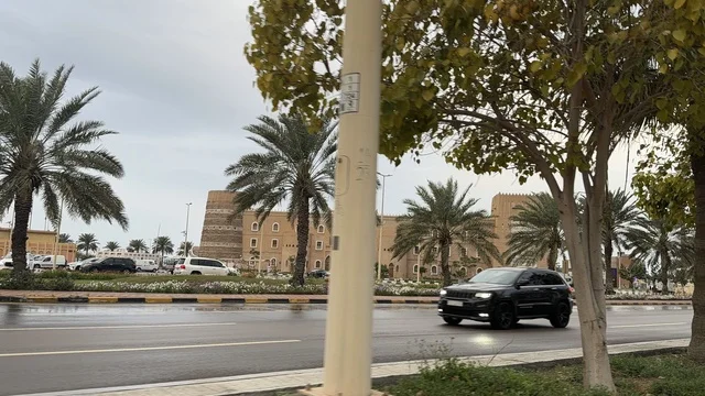 مشهد شارع في الدمام بالمنطقة الشرقية خلال العيد