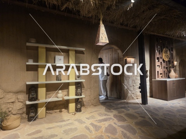 متجر تراثي تقليدي في بلدة العلا القديمة