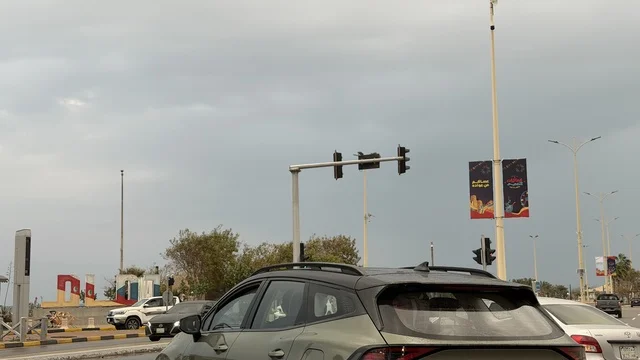 العيد في الشرقيه, التجول والترفيه في شوارع كورنيش الدمام, الديكور  ولوحات التهنئه بالعيد السعيد, السياحه في السعوديه