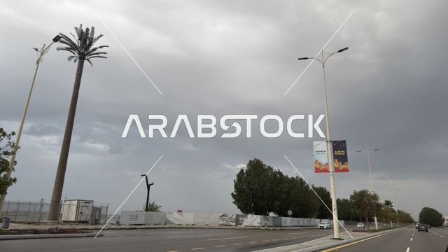 العيد في الشرقيه, التجول والترفيه في شوارع كورنيش الدمام, الديكور  ولوحات التهنئه بالعيد السعيد, السياحه في السعوديه