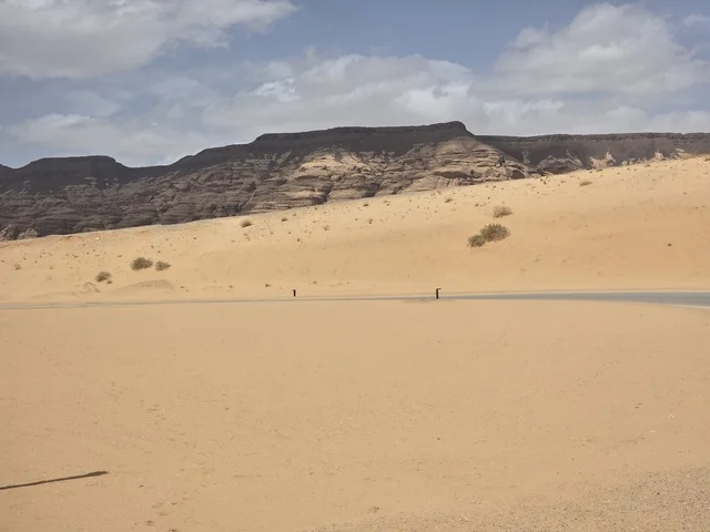 جبال العلا السعودية طريق صحراوي رملي