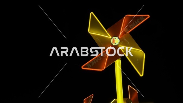 إضاءة نيون على شكل مروحة في ليالي الخبر بنانا بيتش