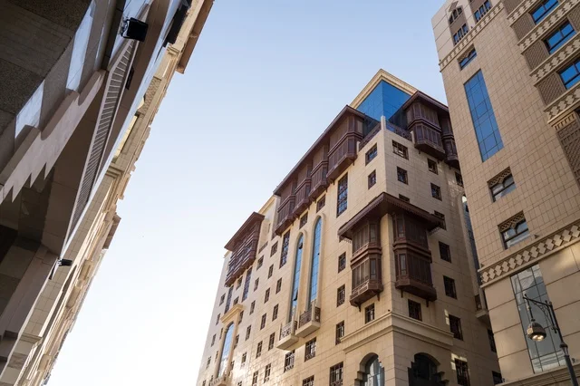 فنادق المدينة المنورة بتصاميم المشربية التقليدية