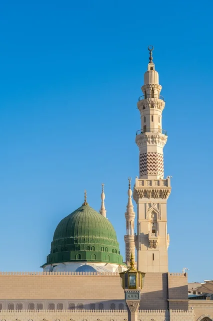 القبة الخضراء ومئذنة المسجد النبوي المدينة المنورة القبة الخضراء ومئذنة المسجد النبوي المدينة المنورة