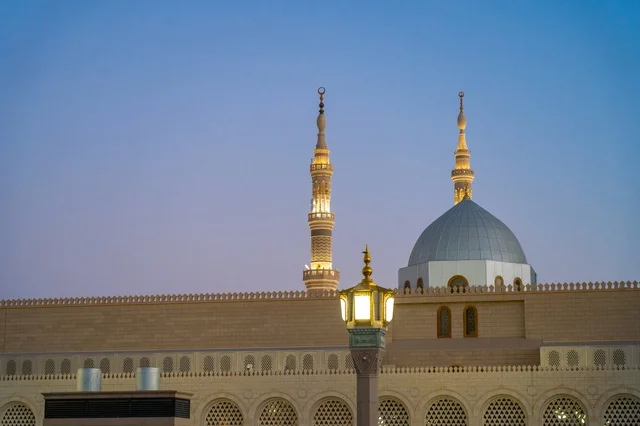 Al-Masjid an-Nabawi Green Dome Medina at Dusk