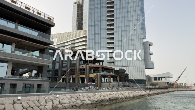 مجمع مطل الخبر الواجهة البحرية والعمارة الحديثة