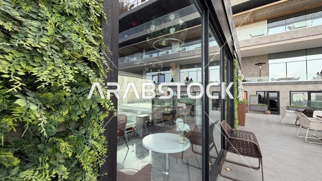 Motal Complex Al Khobar Outdoor Terrace and Storefront