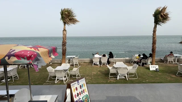 مجمع مطل الخبر جلسات خارجية واجهة بحرية